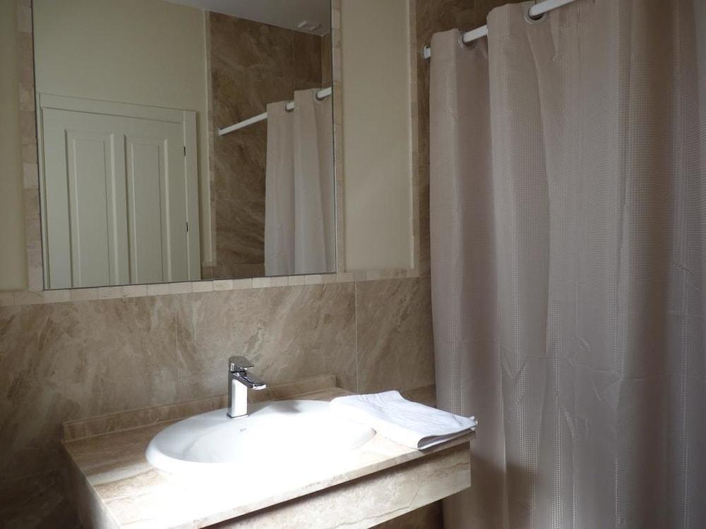 Hostal Boutique Casa La Laja Chiclana de la Frontera Eksteriør billede