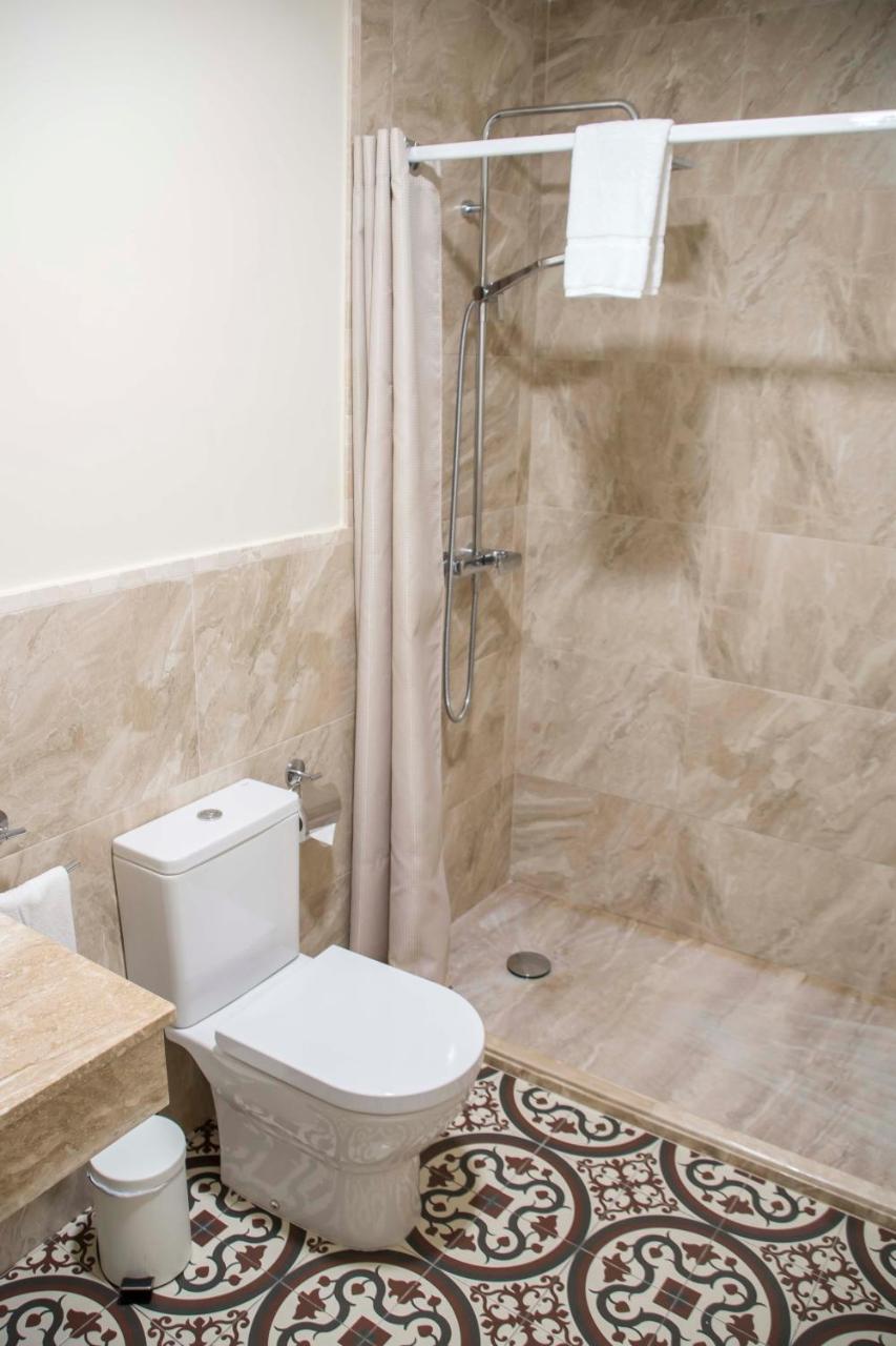 Hostal Boutique Casa La Laja Chiclana de la Frontera Eksteriør billede