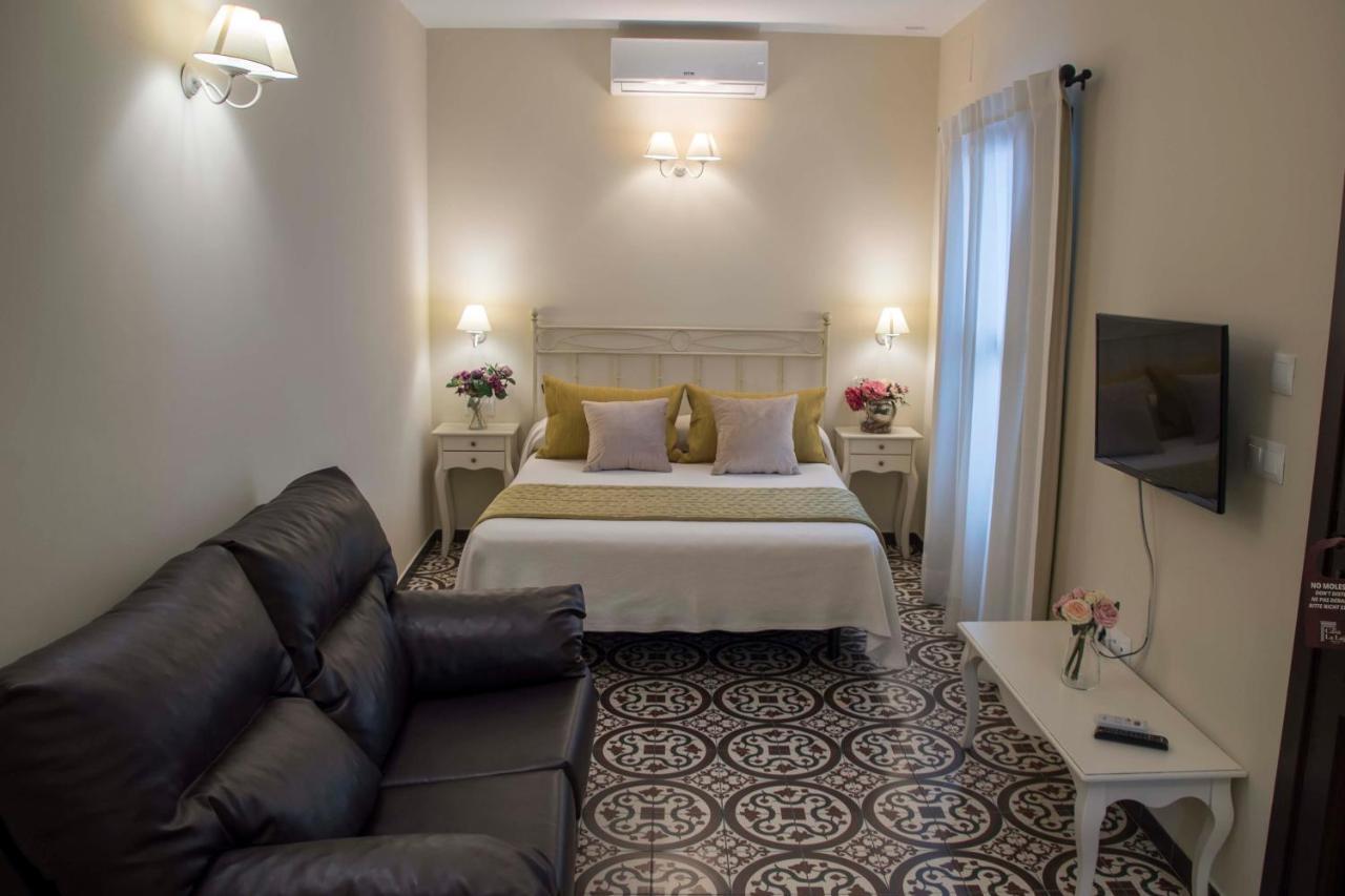 Hostal Boutique Casa La Laja Chiclana de la Frontera Eksteriør billede